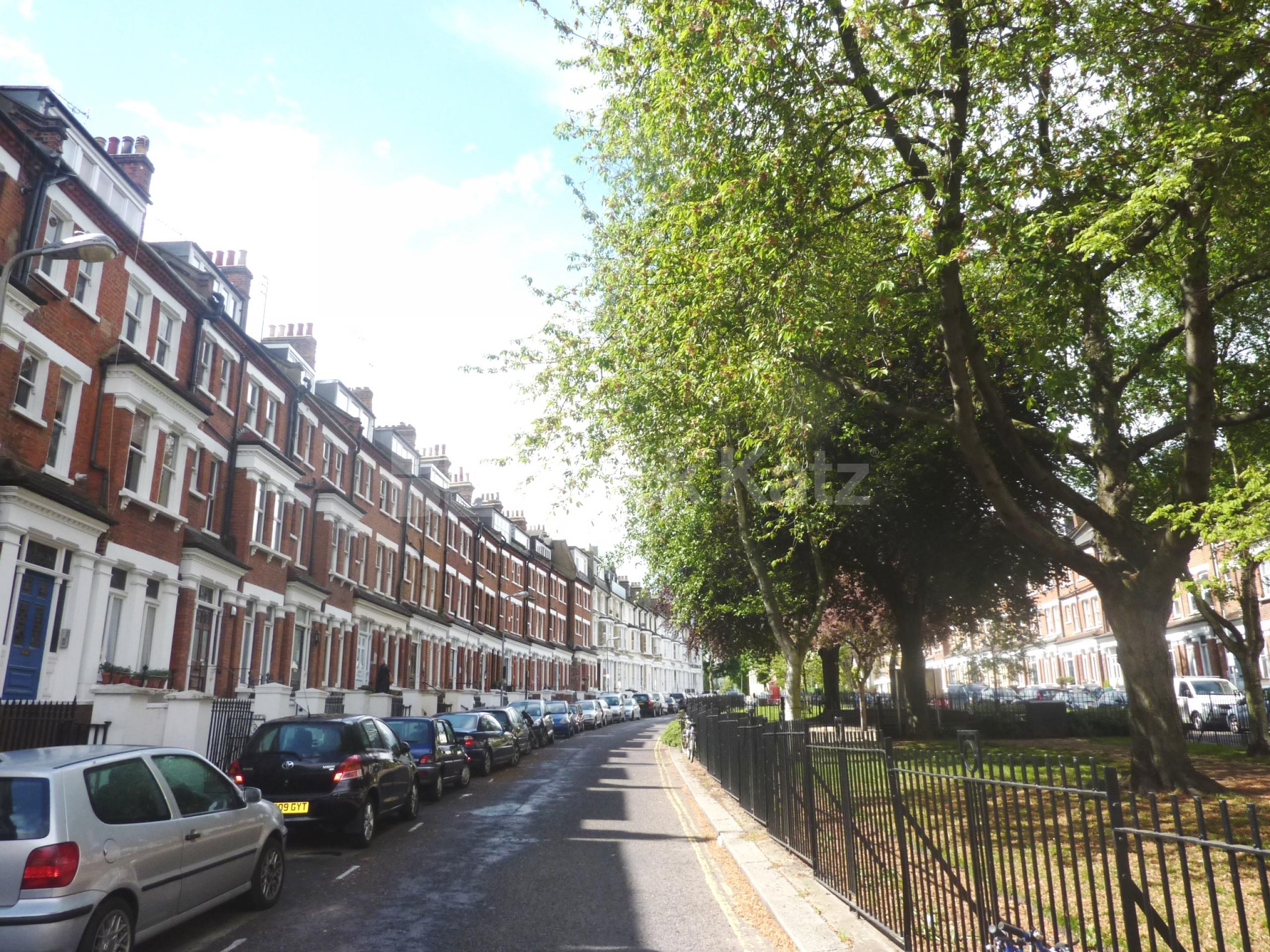 			NEW INSTRUCTION!, 2 Bedroom, 1 bath, 1 reception Flat			 Primrose Gardens, BELSIZE PARK  NW3